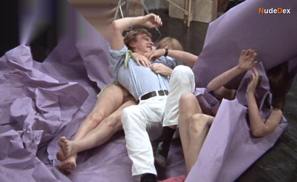 Jane Birkin in Blowup, photo 8