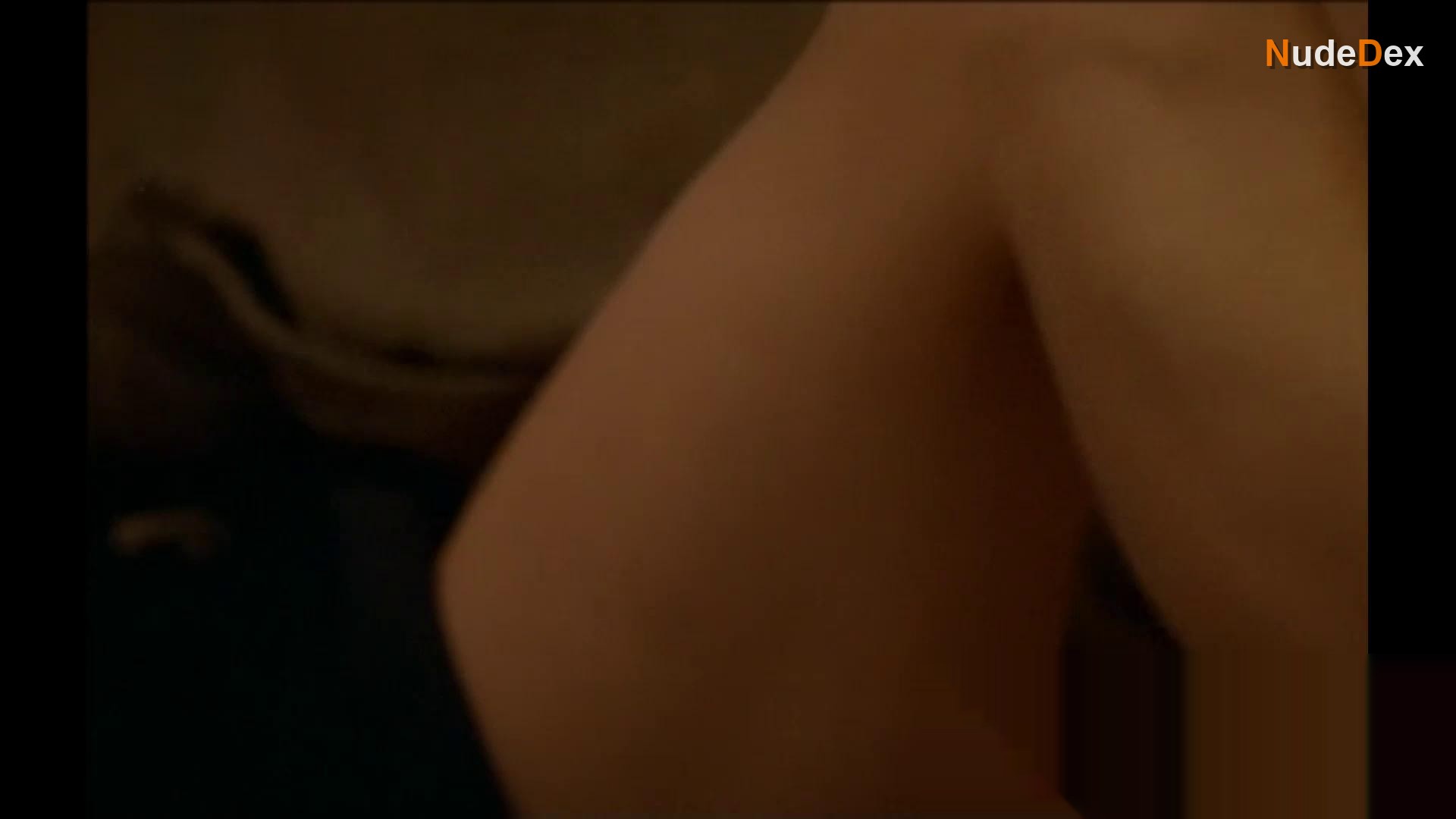 Jane Birkin in Dust, photo 5
