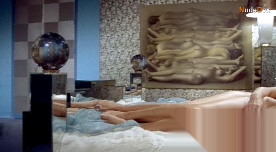 Jane Birkin in Ms. Don Juan, photo 4