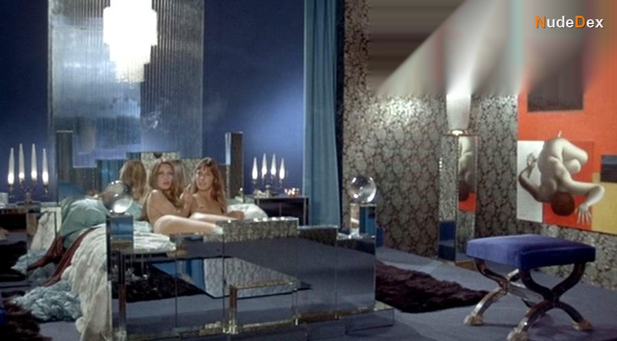 Jane Birkin in Ms. Don Juan, photo 5