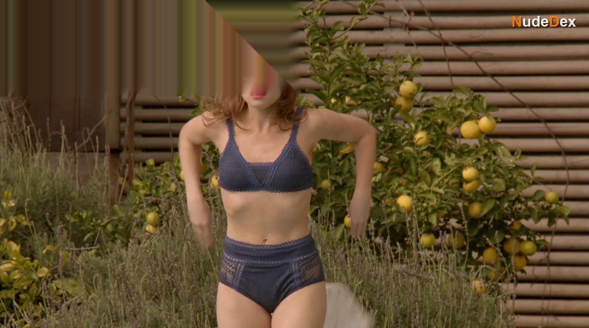 Jane Levy in There S Johnny, photo 2