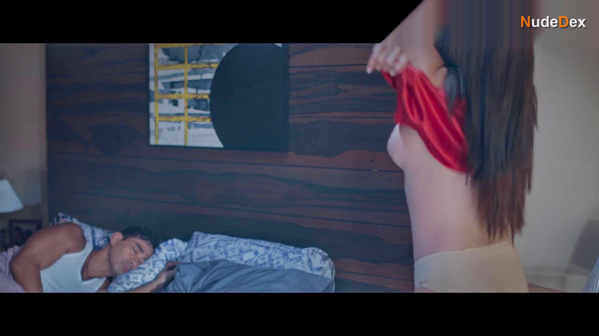 Janelle Tee in The Escort Wife, photo 13
