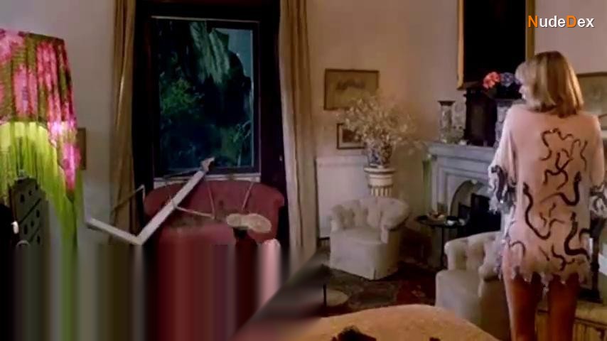 Janet Agren in Questo E Quello, photo 8