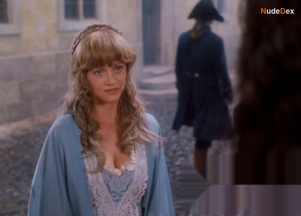 Janet Gunn in Marquis De Sade, photo 3