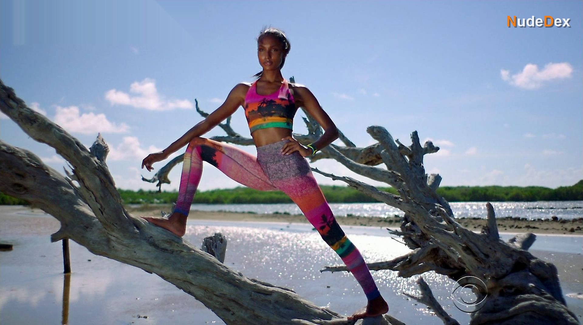 Jasmine Tookes in The Victoria S Secret Swim Special, photo 8
