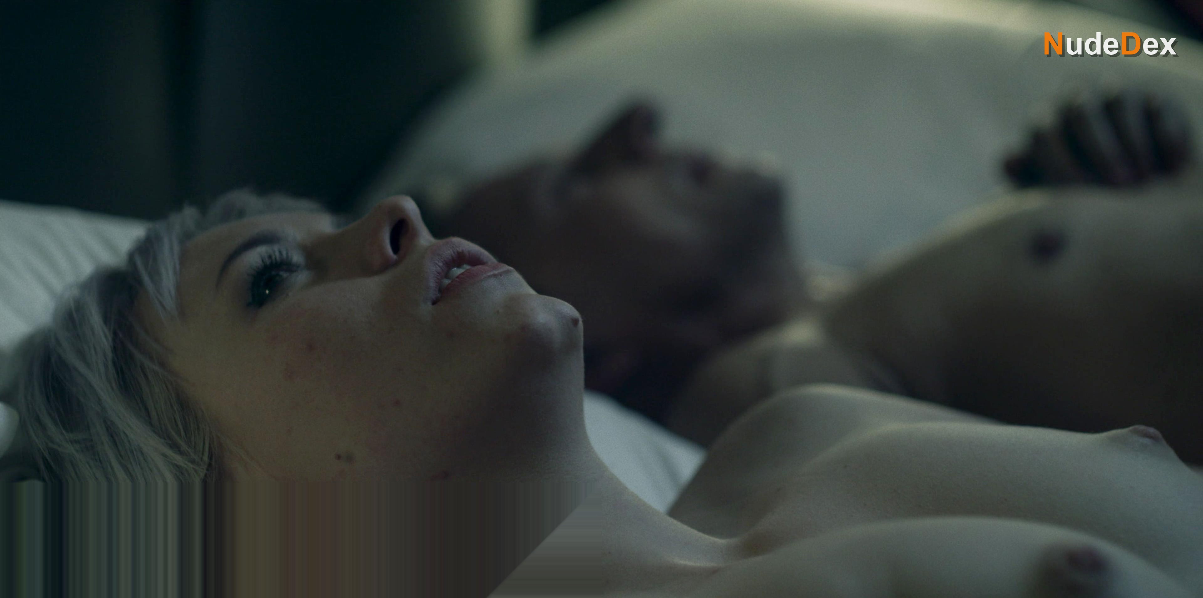 Jasmin Minz in Skylines, photo 7