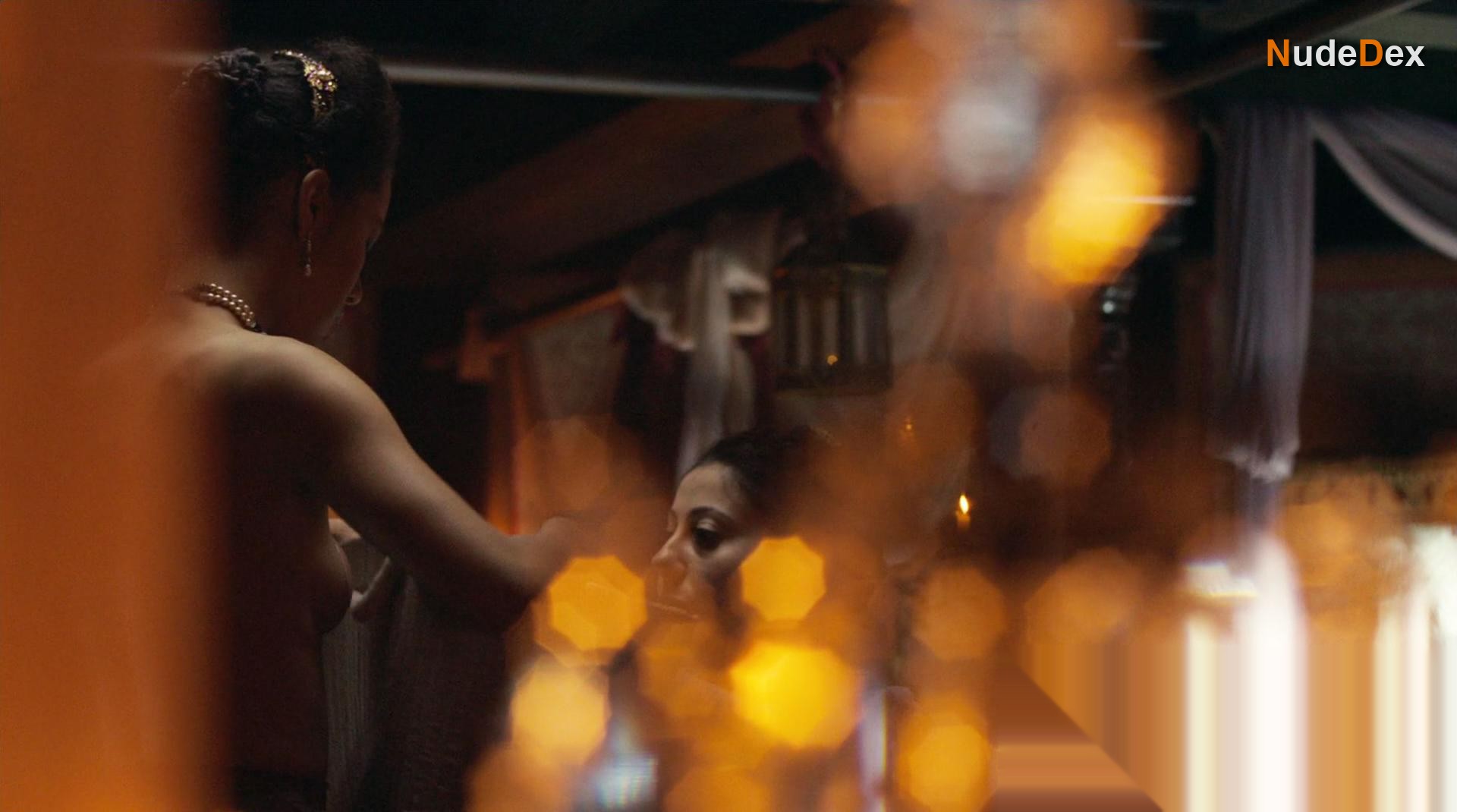 Jasmin Savoy Brown in Will, photo 2