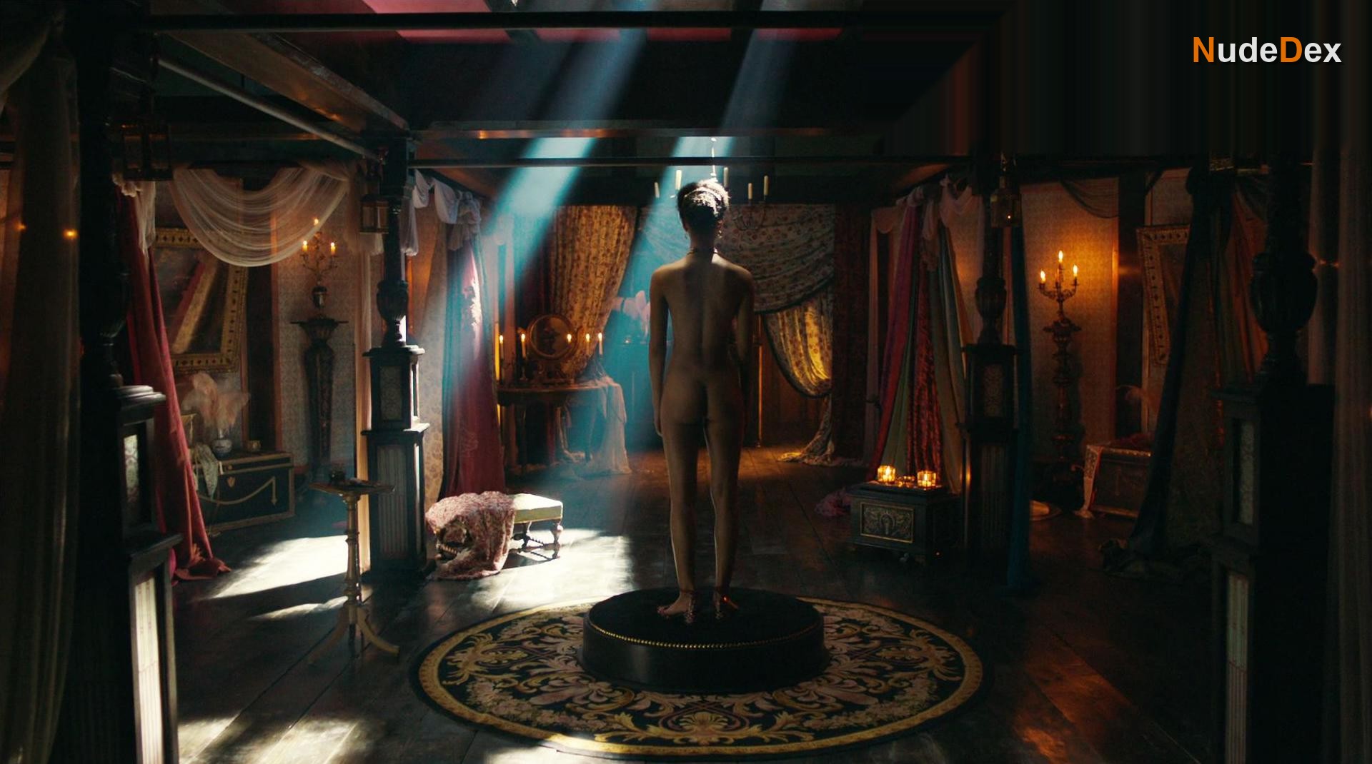 Jasmin Savoy Brown in Will, photo 3
