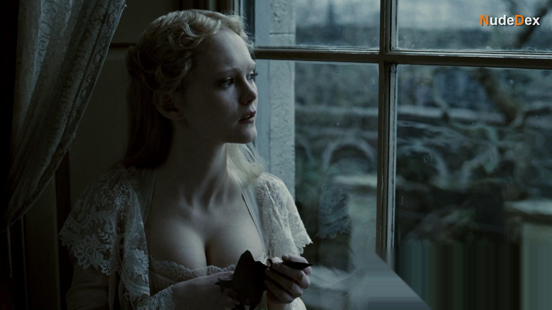 Sweeney Todd: The Demon Barber Of Fleet Street in Sweeney Todd The Demon Barber Of Fleet Street, photo 4