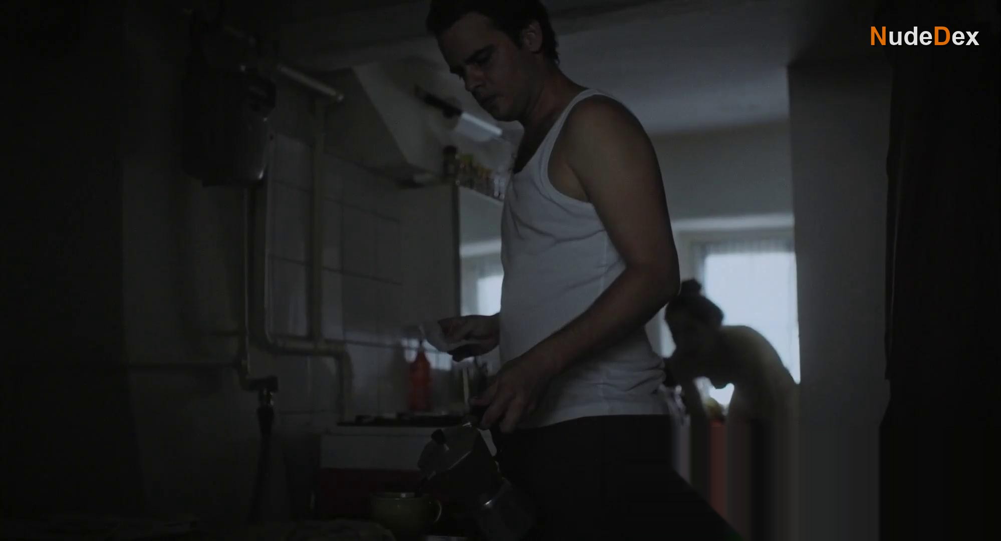Strangers in Strangers, photo 5