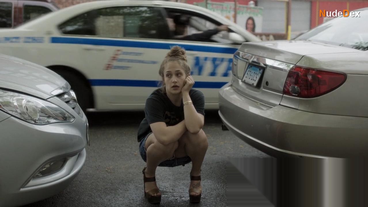 Jemima Kirke in Girls, photo 13