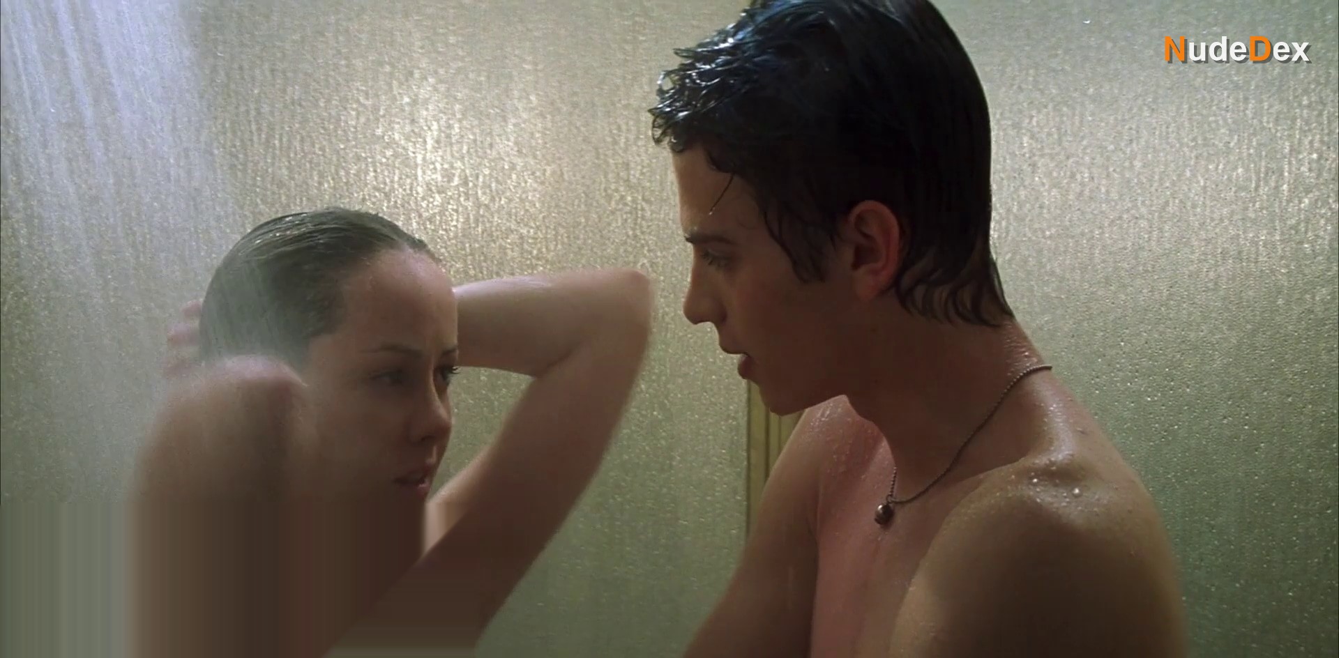 Jena Malone in Life As A House, photo 5