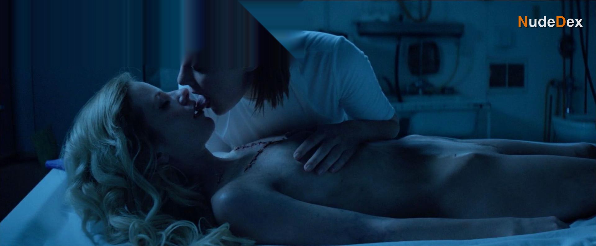 Jena Malone in The Neon Demon, photo 2