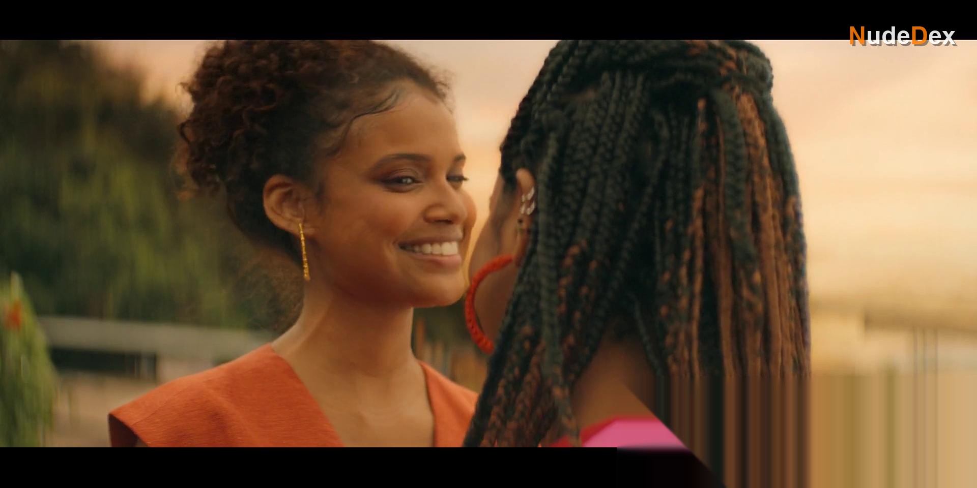 Jeniffer Dias in Rich In Love, photo 2