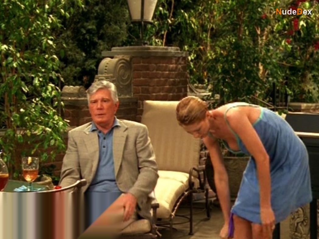 Jenna Elfman in Dharma Greg, photo 2