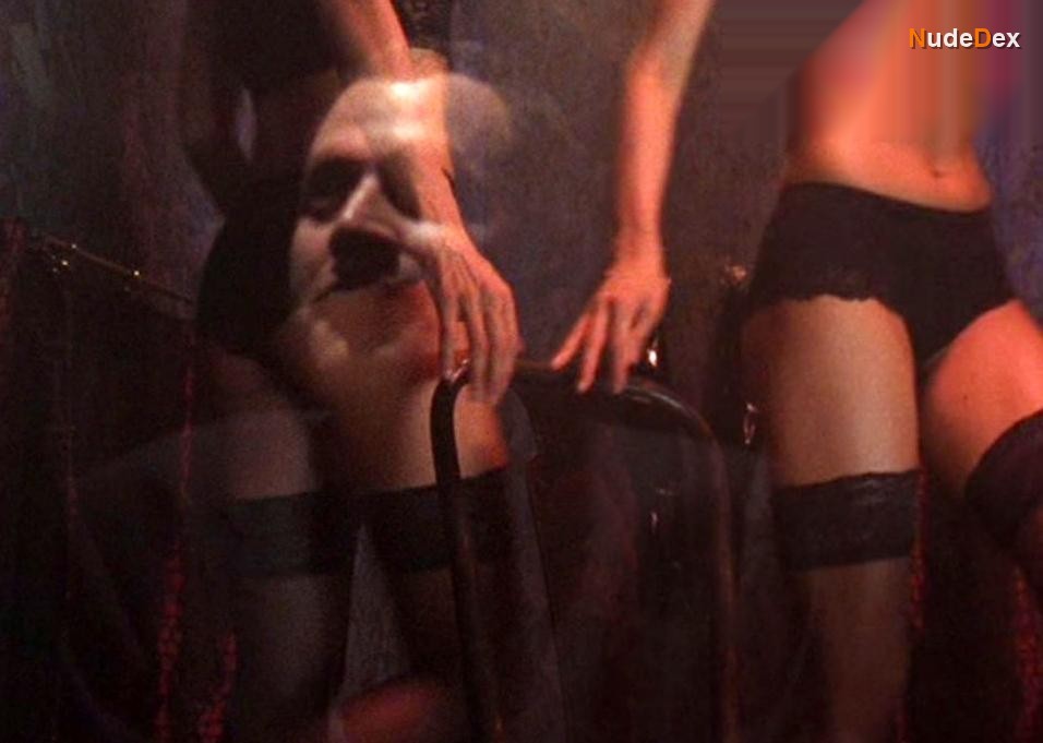 Jenna Elfman in Obsessed, photo 2