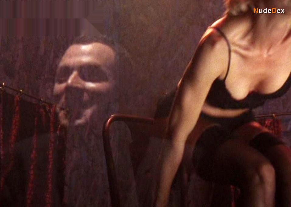 Jenna Elfman in Obsessed, photo 4