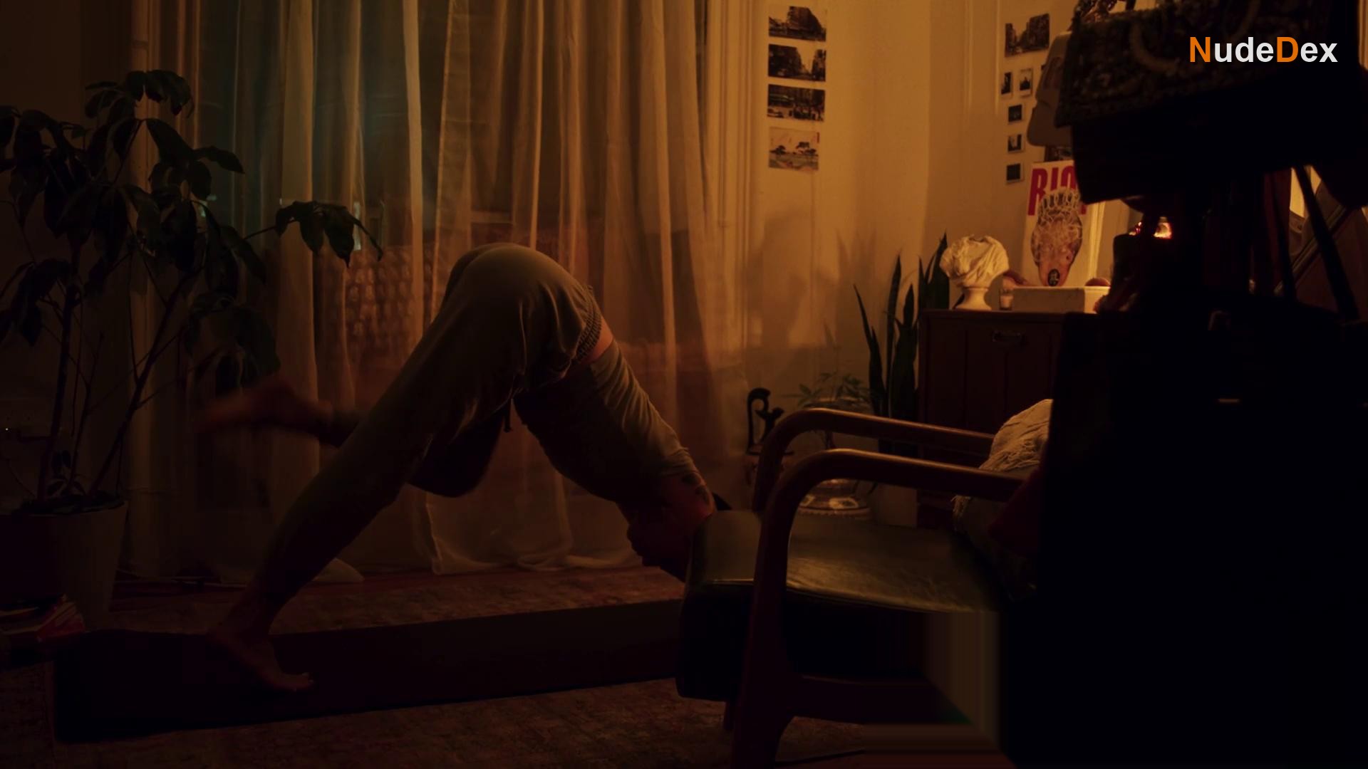 Jenna Kanell in Feign, photo 2