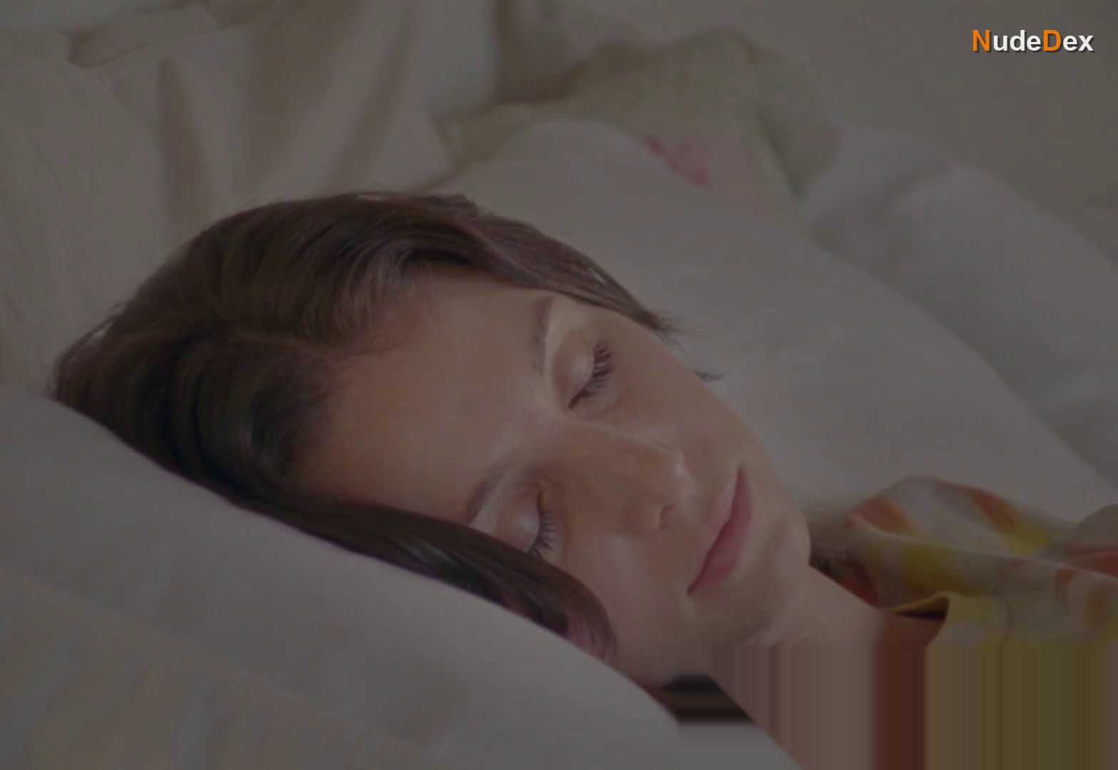 Jenna Lampe in Ladies, photo 3