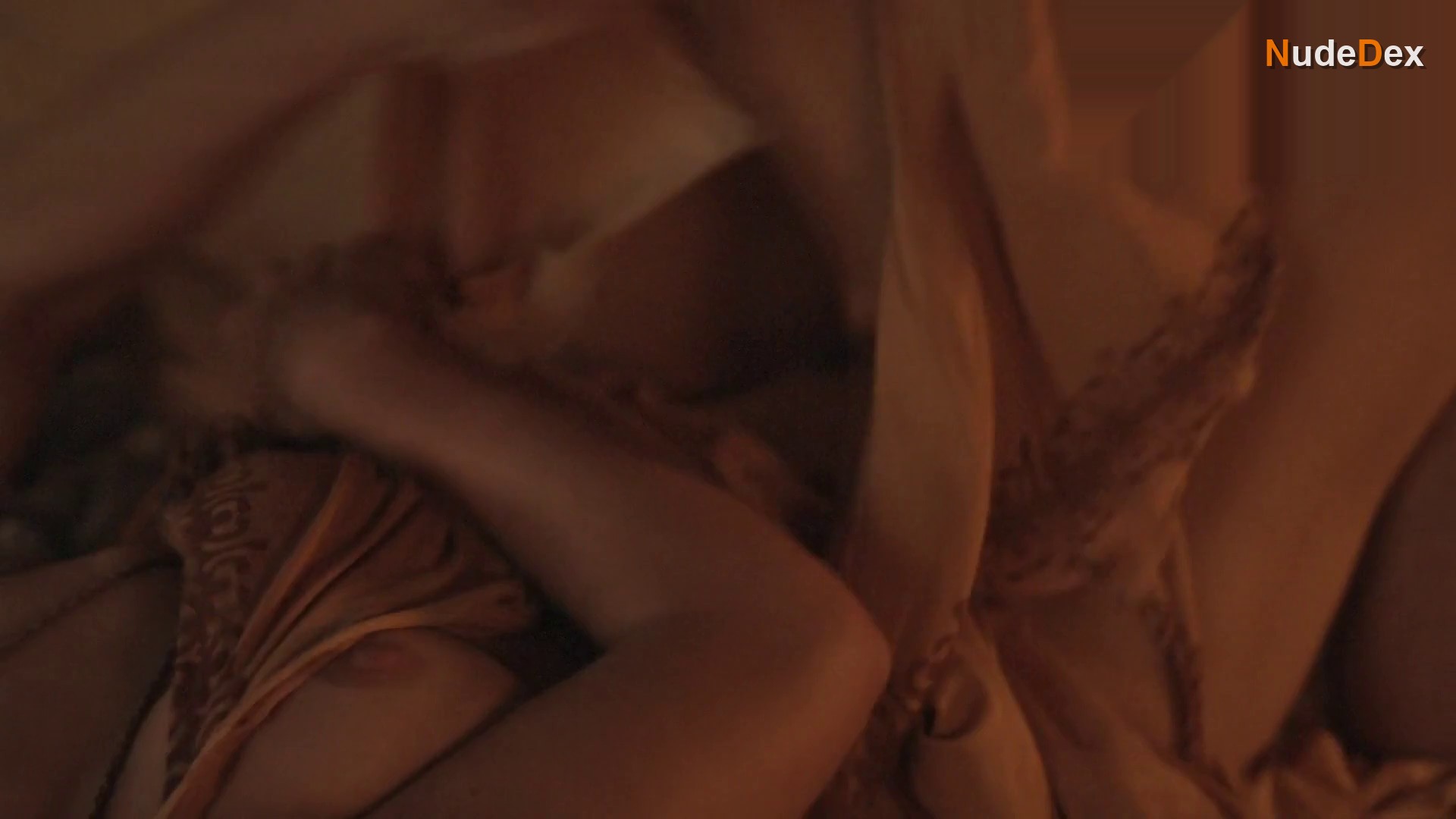 Jenna Lind in Spartacus, photo 5