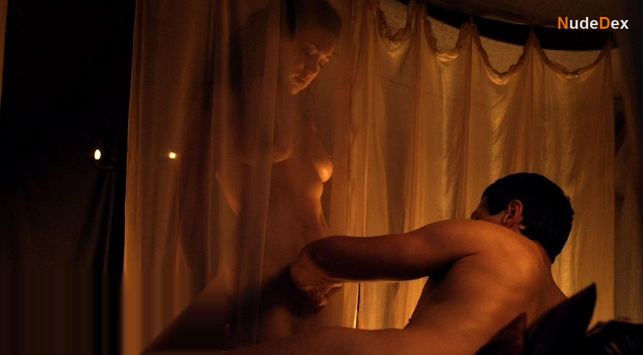 Jenna Lind in Spartacus, photo 15
