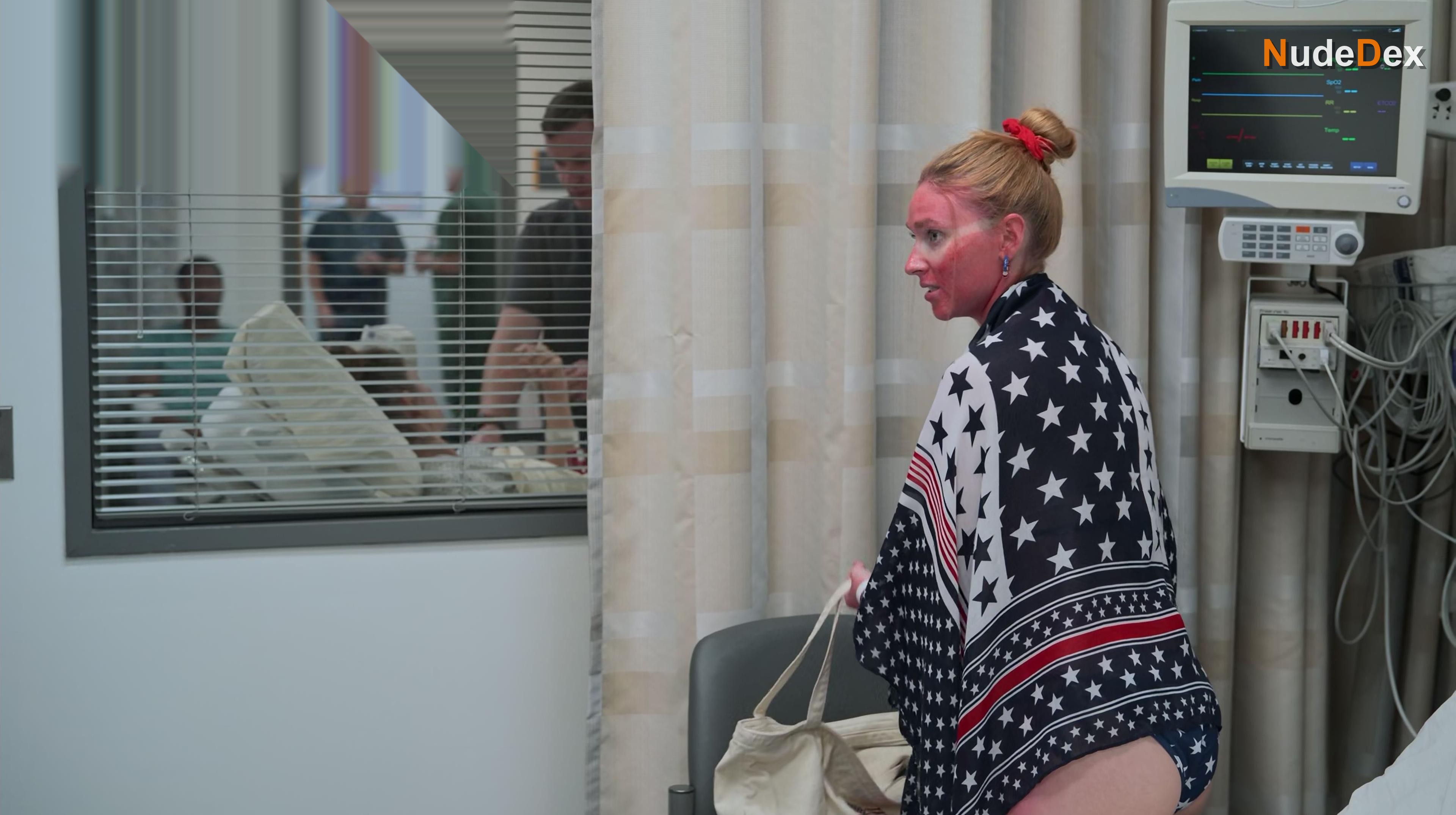 Jenna Moloney in The Pitt, photo 4
