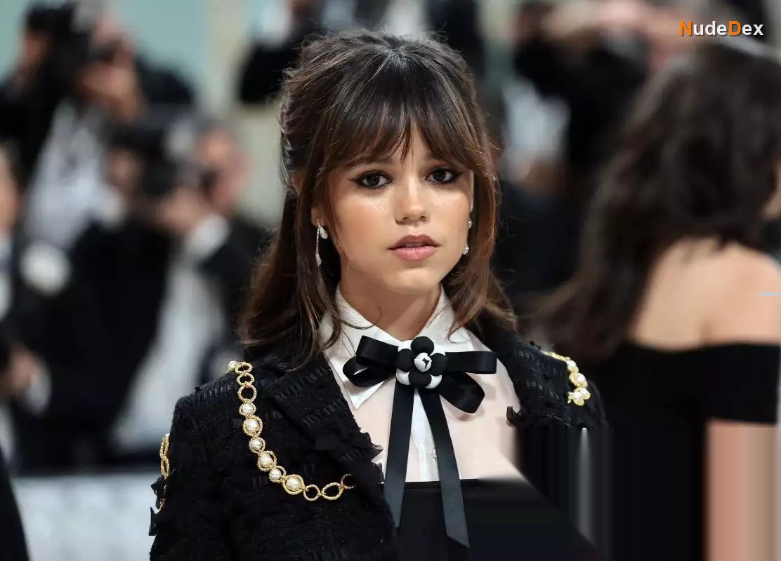 Jenna Ortega in Wednesday, photo 19