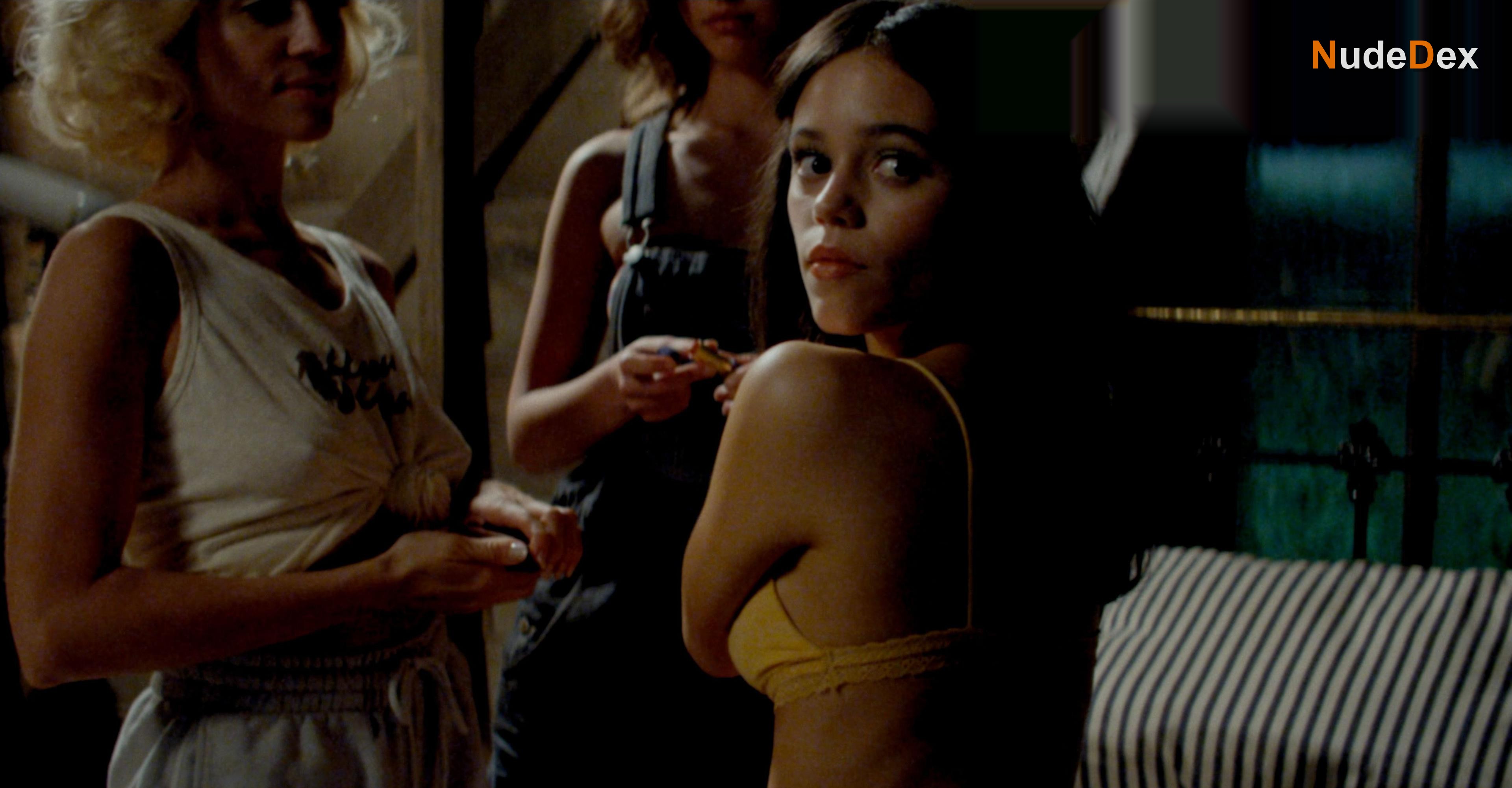 Jenna Ortega in X, photo 7