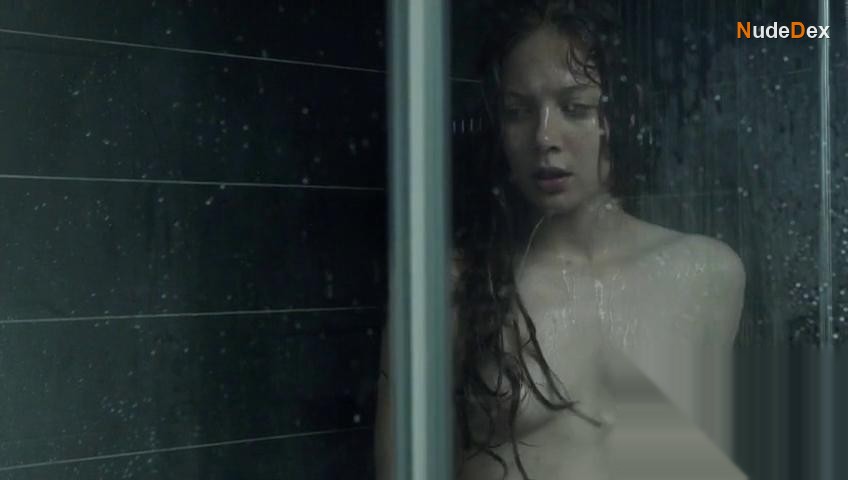 Jenna Thiam in Les Revenants, photo 10
