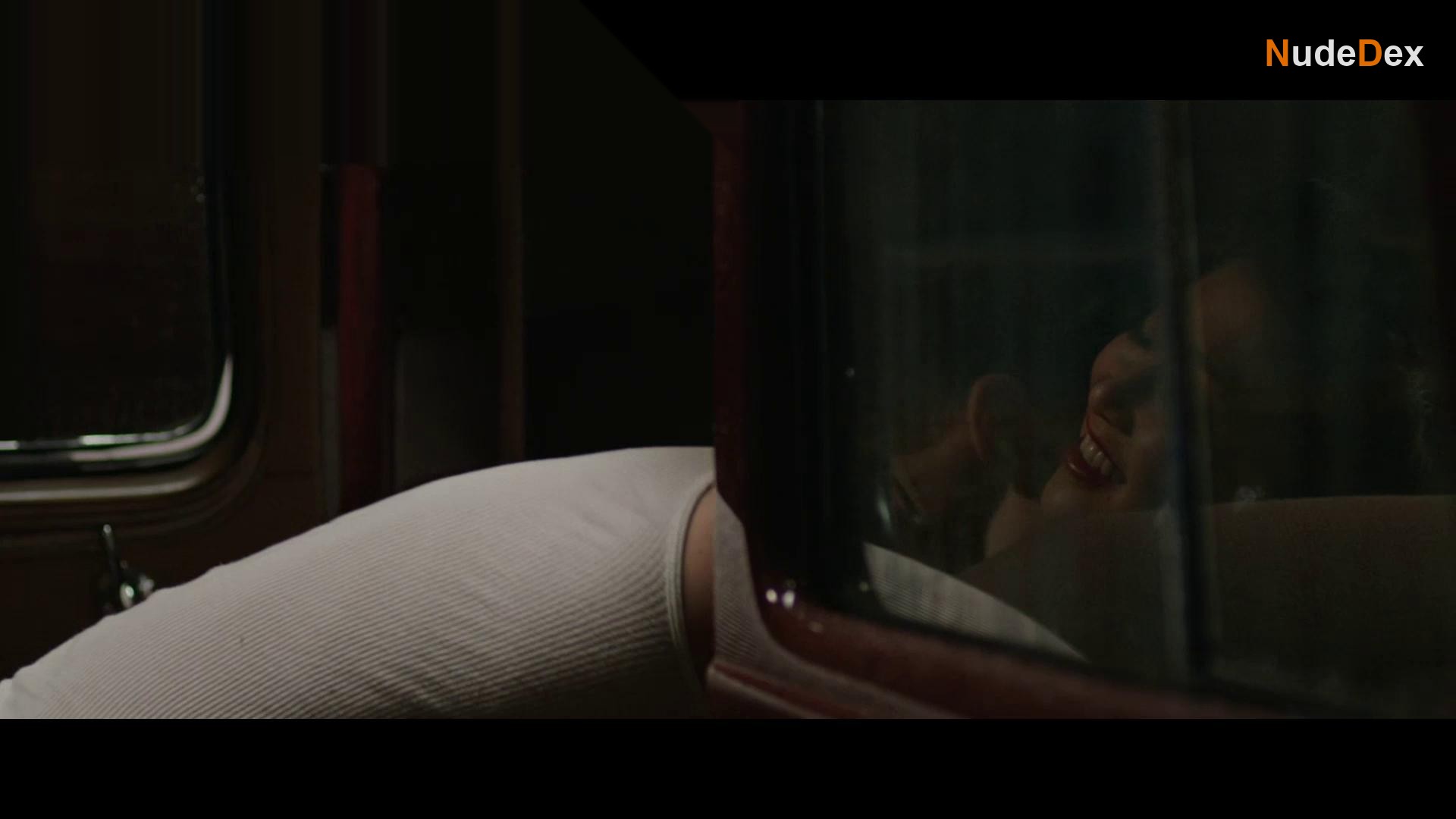 Jenna Ushkowitz in Hello Again, photo 5