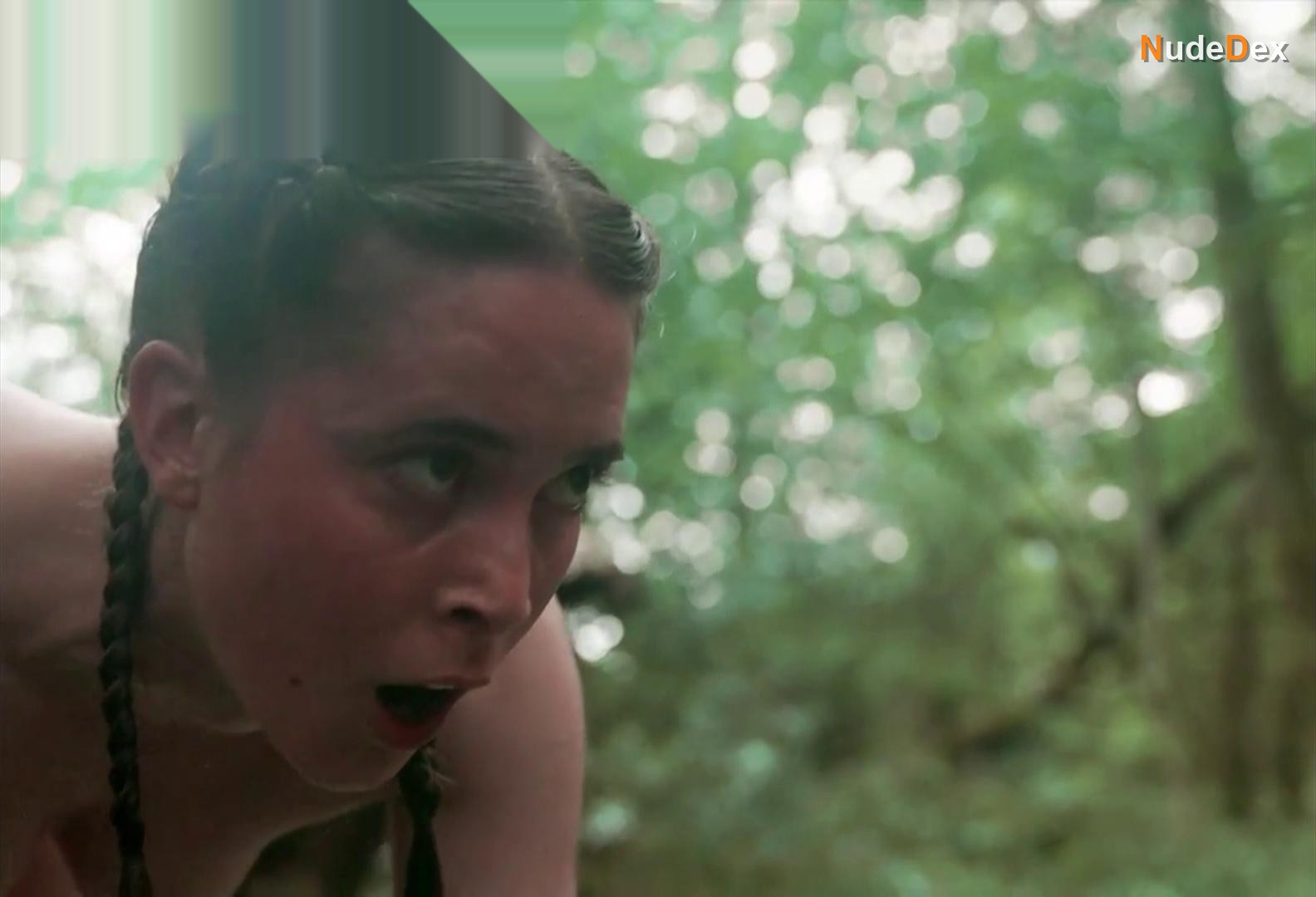 Jennifer Cabassu in Jennifer Ou Le Pont De Singe, photo 5