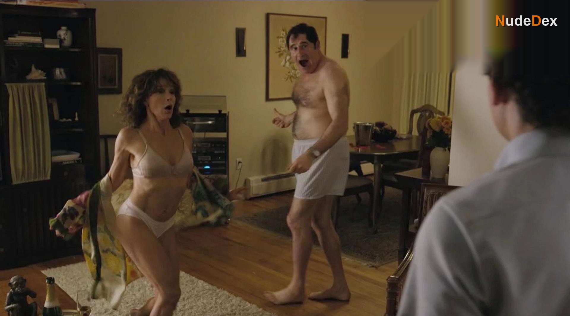 Jennifer Grey in Red Oaks, photo 5