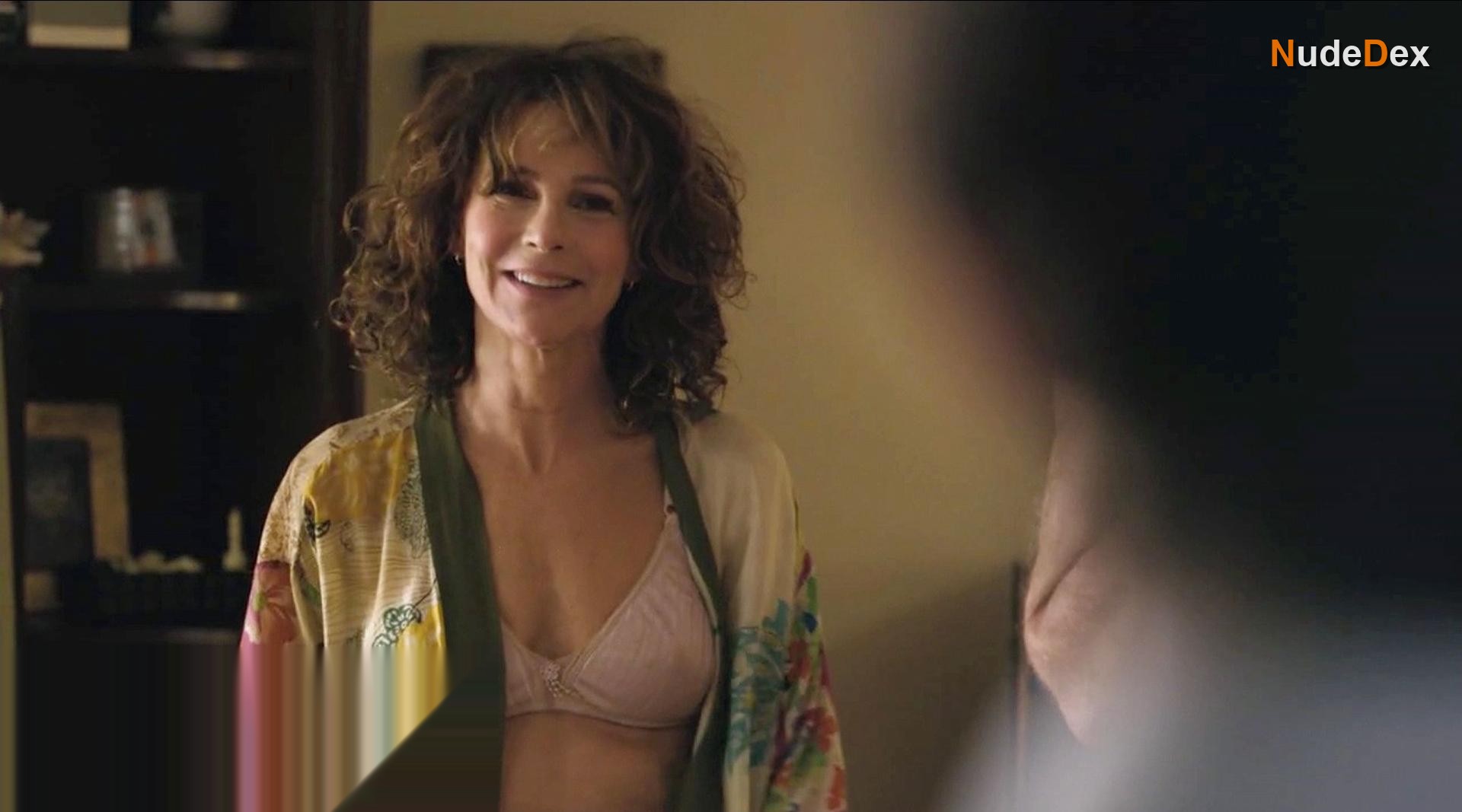Jennifer Grey in Red Oaks, photo 7