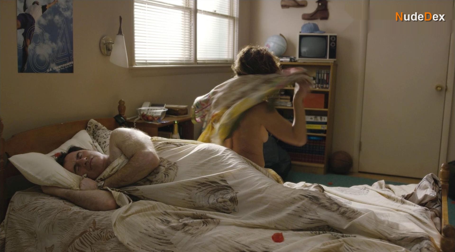 Jennifer Grey in Red Oaks, photo 12
