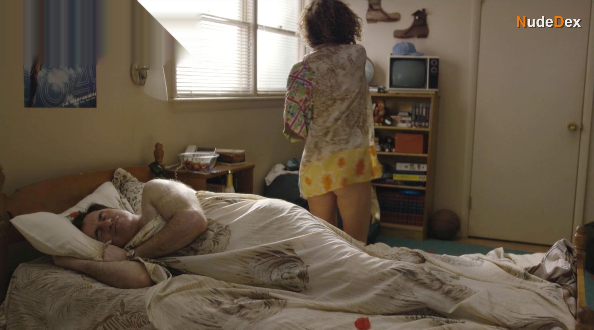 Jennifer Grey in Red Oaks, photo 14