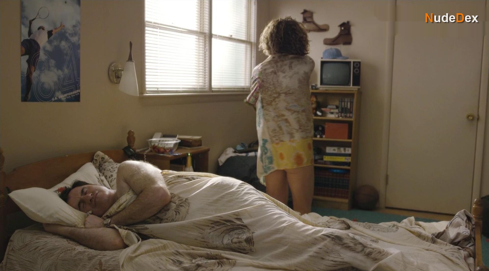 Jennifer Grey in Red Oaks, photo 15