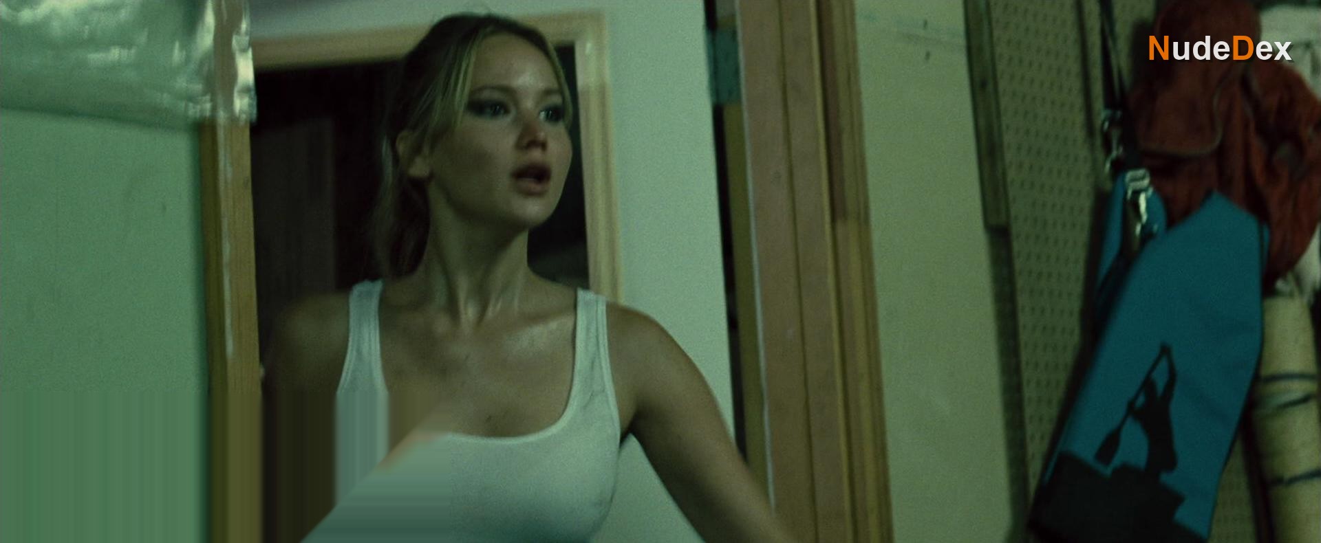 Jennifer Lawrence in House At The End Of The Street, photo 2