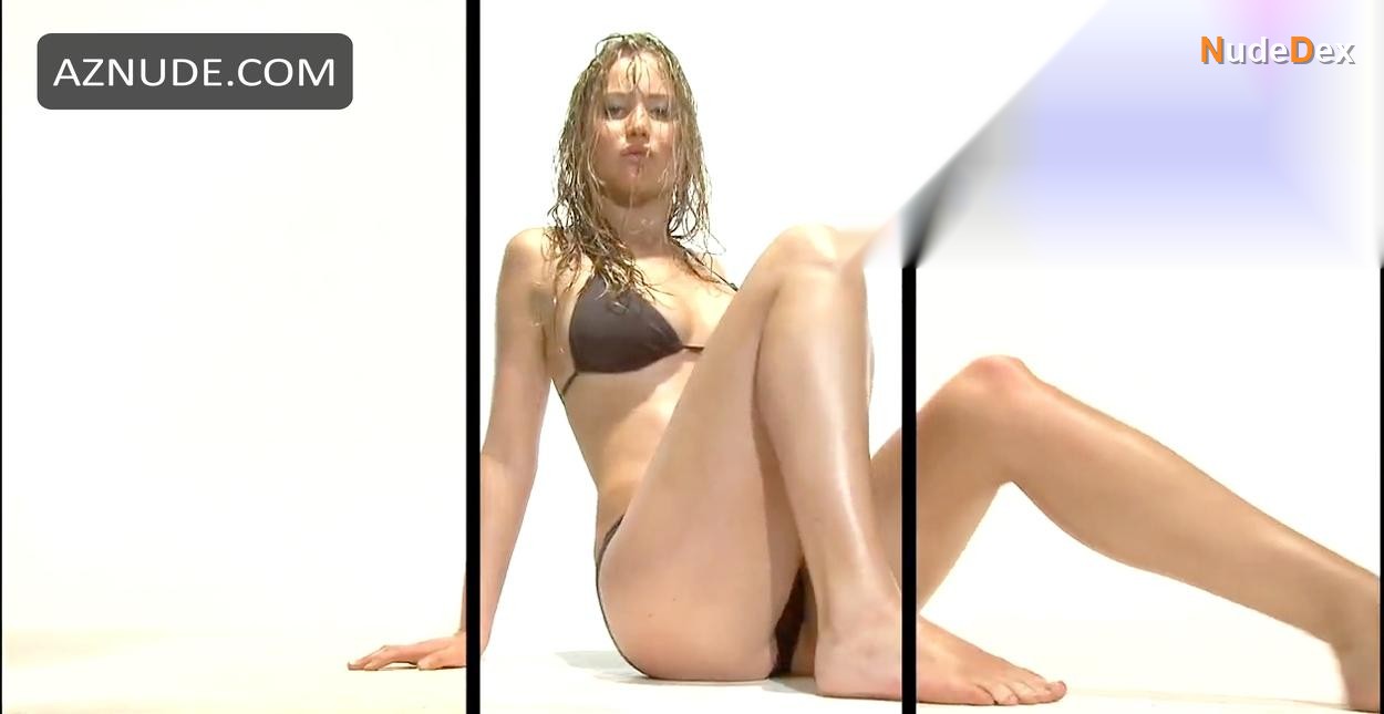 Jennifer Lawrence in Jennifer Lawrence Esquire Photo Shoot, photo 9