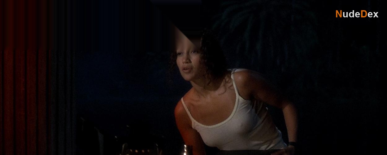 Jennifer Lopez in Anaconda, photo 3