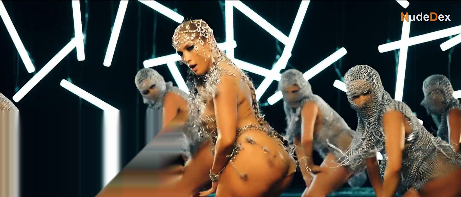 Jennifer Lopez in El Anillo, photo 3