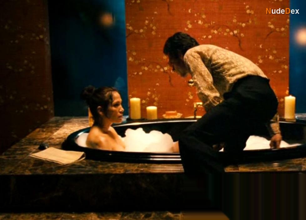 Jennifer Lopez in El Cantante, photo 2