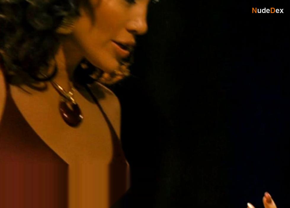 Jennifer Lopez in El Cantante, photo 5