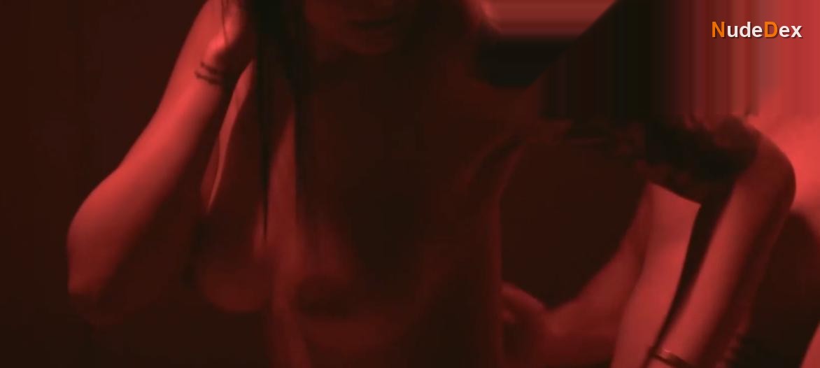 Jenn Rosa in Tl, photo 6