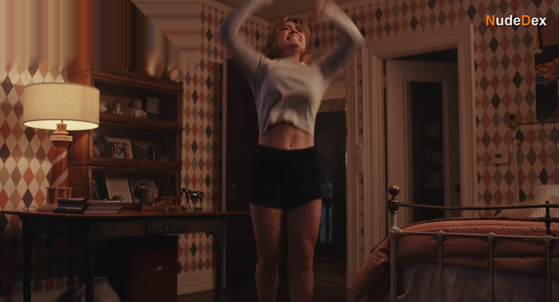 Jenny Lange in Say Less, photo 7