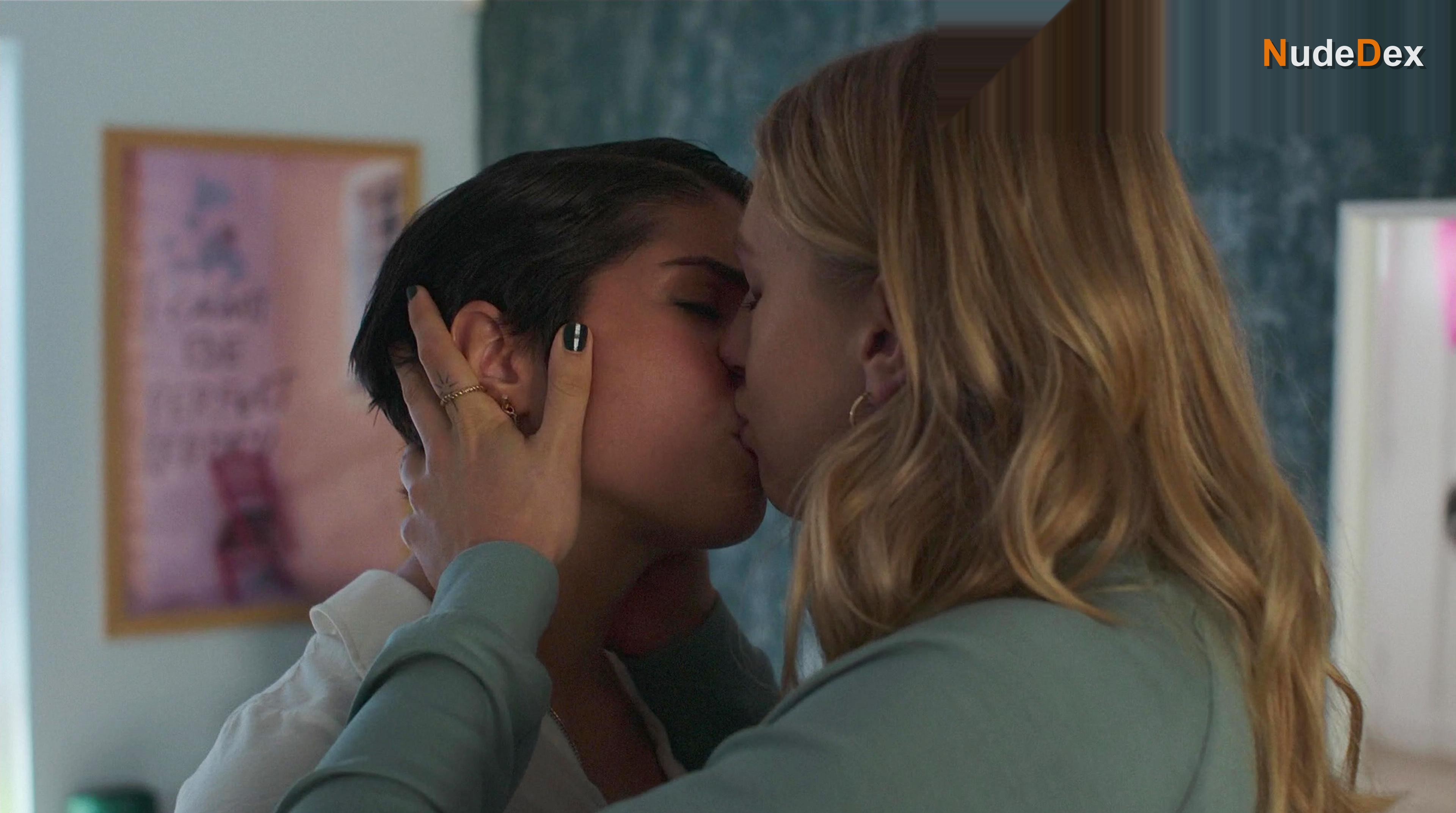 Fifteen-love in Fifteen Love, photo 5
