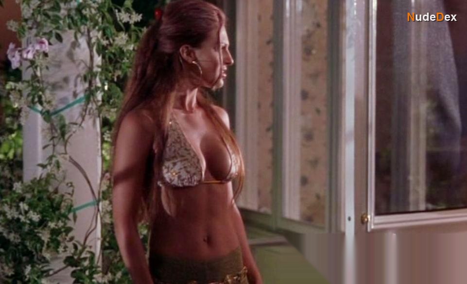 Jesse Capelli in Perfect Opposites, photo 3