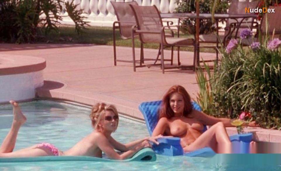 Jesse Capelli in Perfect Opposites, photo 7