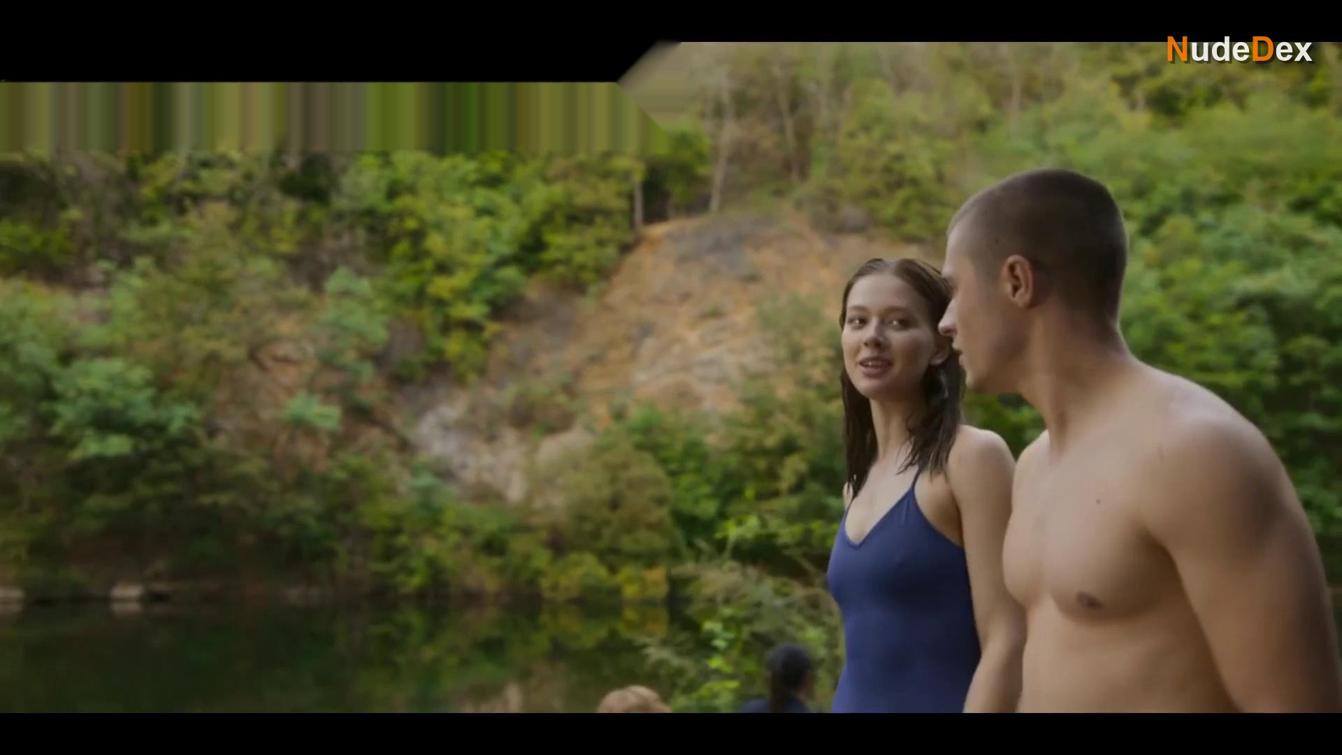 Jessica Alexander in Fallen, photo 4