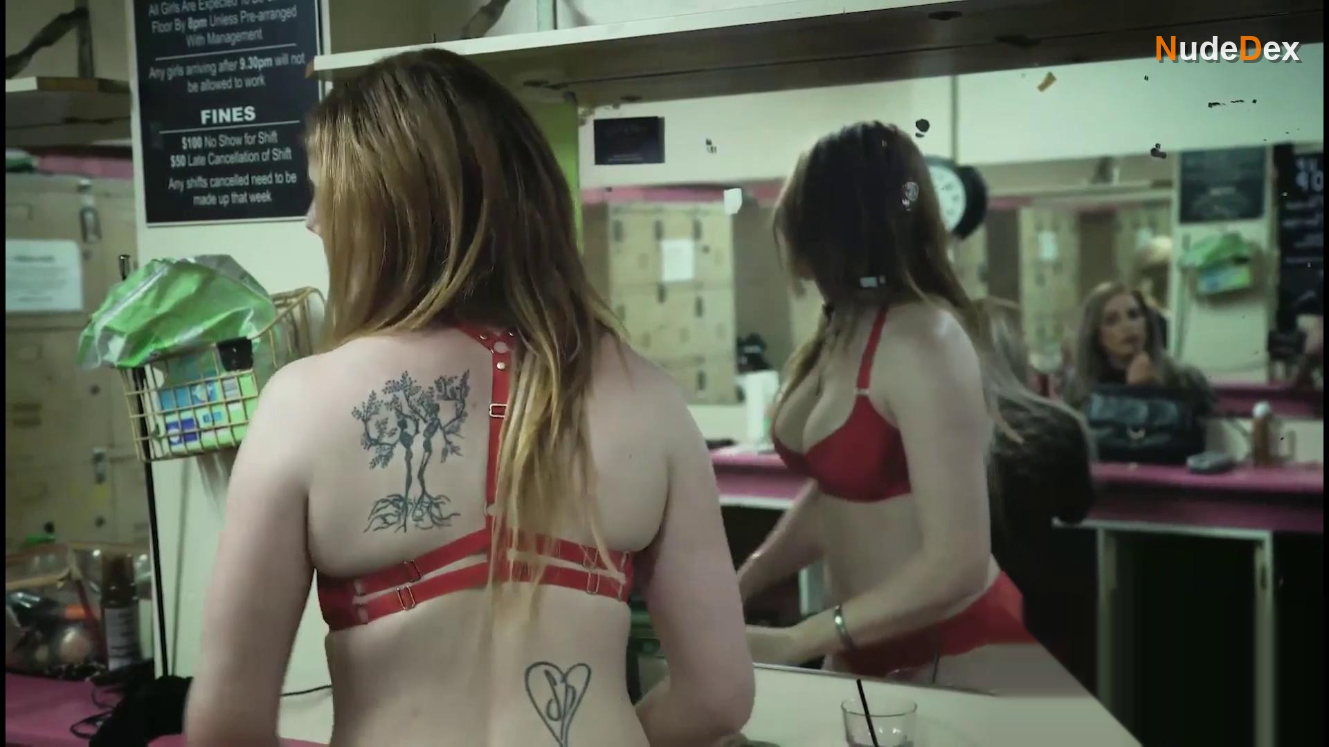 Jessica Borg in The Debt Collector, photo 3
