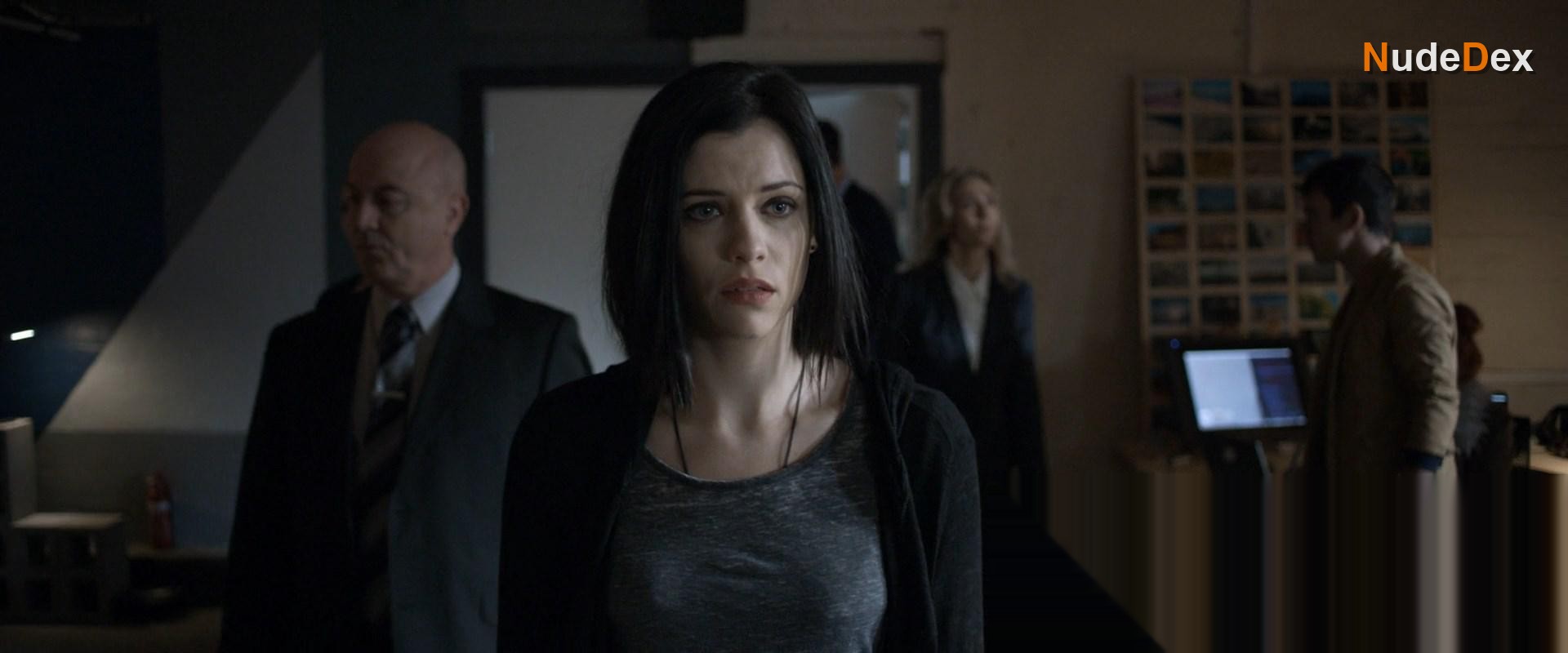 Jessica De Gouw in Otherlife, photo 28